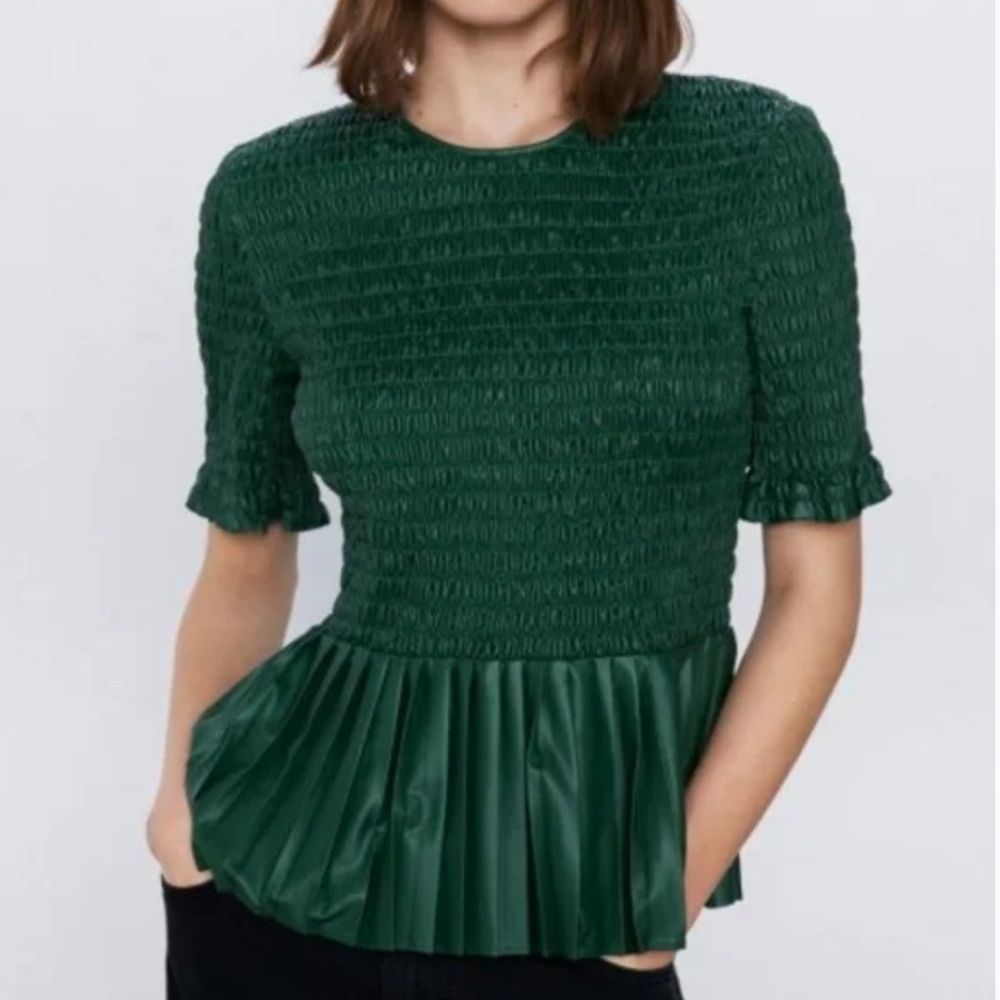 Zara Green Faux Leather Pleather Smocked Peplum Top Size Small - Picture 3 of 5